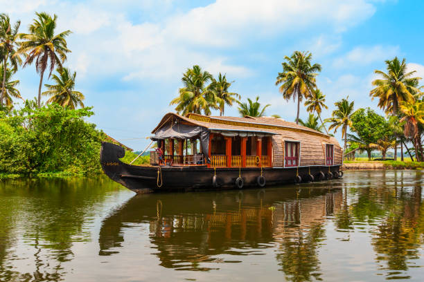 Whispers on the Waters: A Couple’s Houseboat Escape